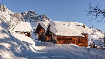 inverno_impianti_pista_passo_san_pellegrino_dreamstime_moreno_soppelsa