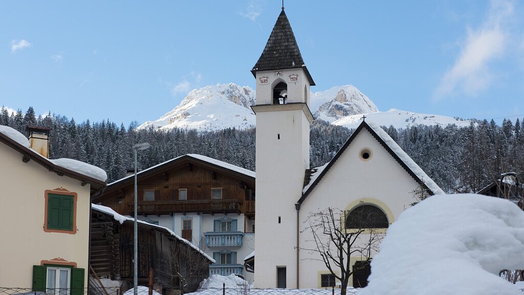 Soraga im Fassatal, zwischen Mountainbiken und Langlaufen
