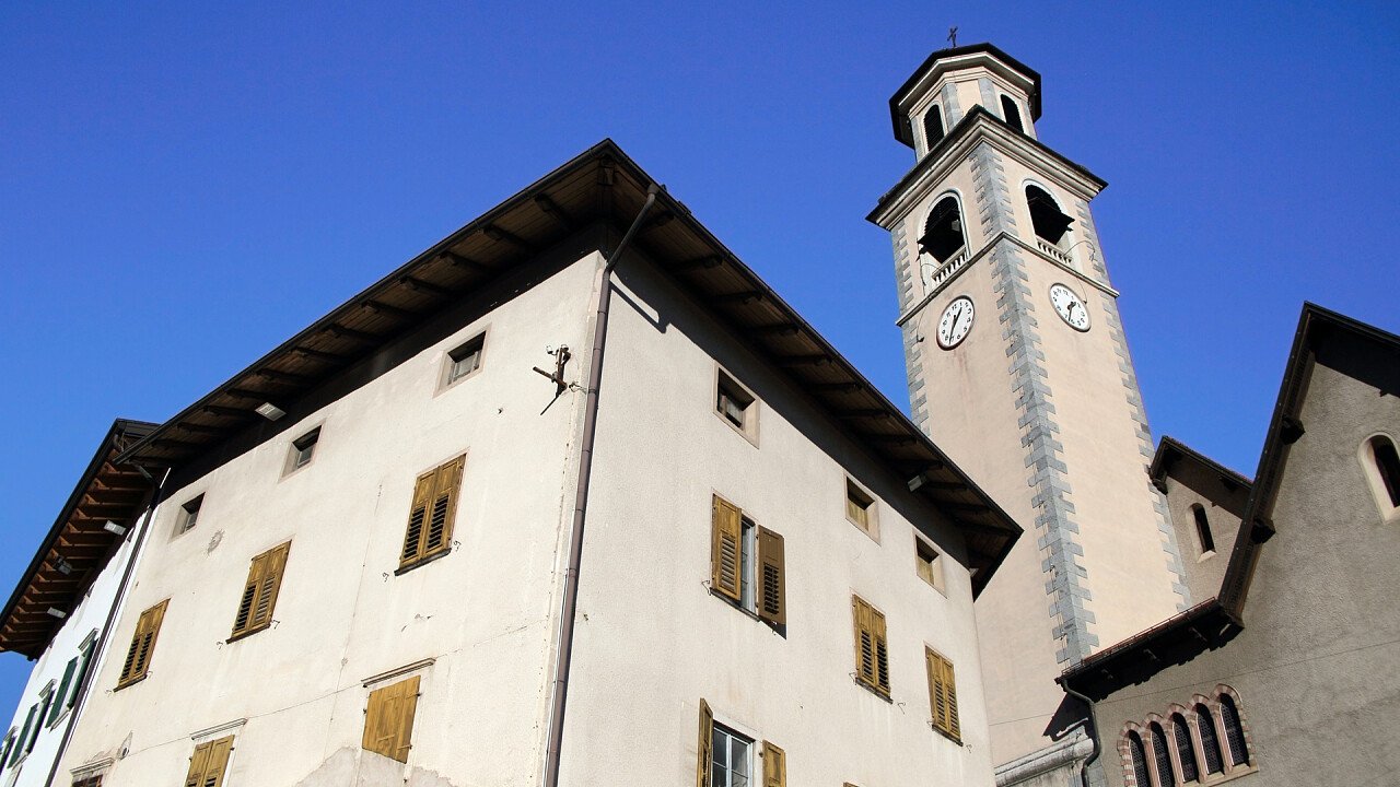 Vacanze a Tuenno, piccolo villaggio della soleggiata Val di Non Trentino
