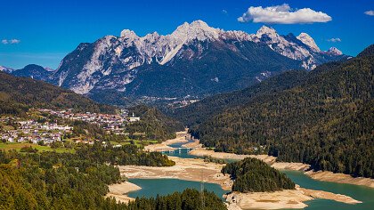 Lago vciino Domegge di Cadore