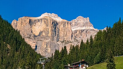 inverno_impianti_pista_passo_san_pellegrino_dreamstime_moreno_soppelsa