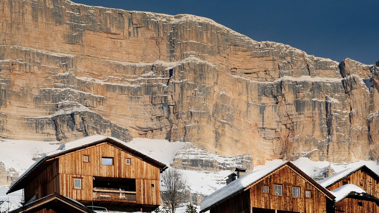case_dolomiti_inverno_badia_shutterstock