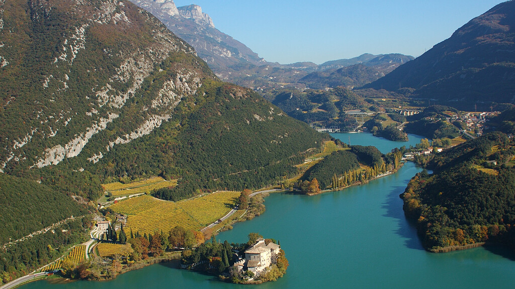 Vacanze a Vallelaghi tra enogastronomia e sport vicino a Trento