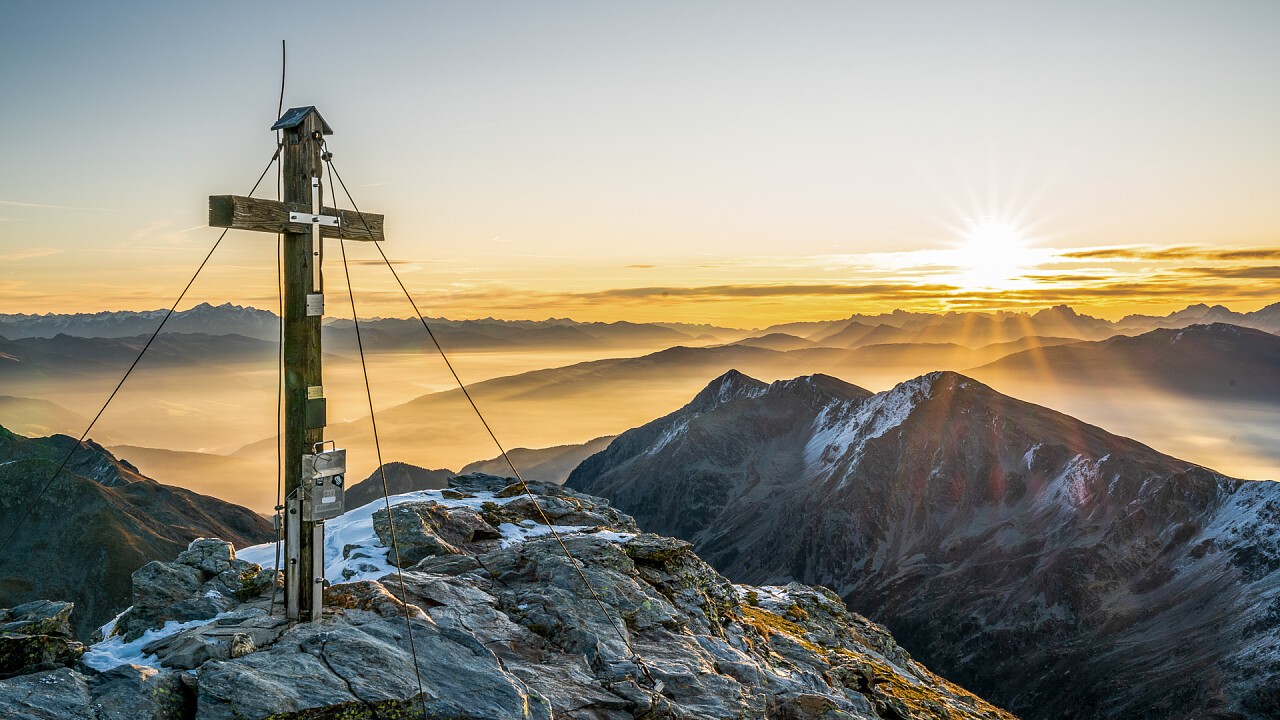 Höhenwanderweg in den Sarntaler Alpen: Hufeisentour