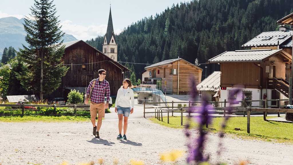 Arabba: Skifahren und Wandern zwischen Marmolata, Porta Vescovo, Sellaronda