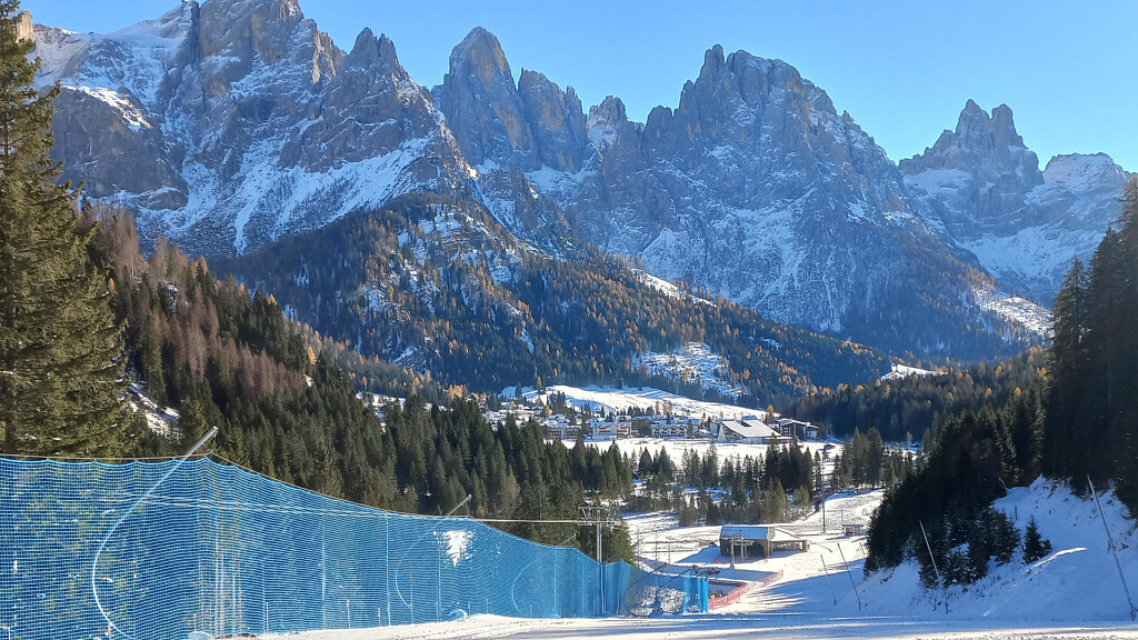 San Martino di Castrozza. Winter on perfect slopes and summer among climbs