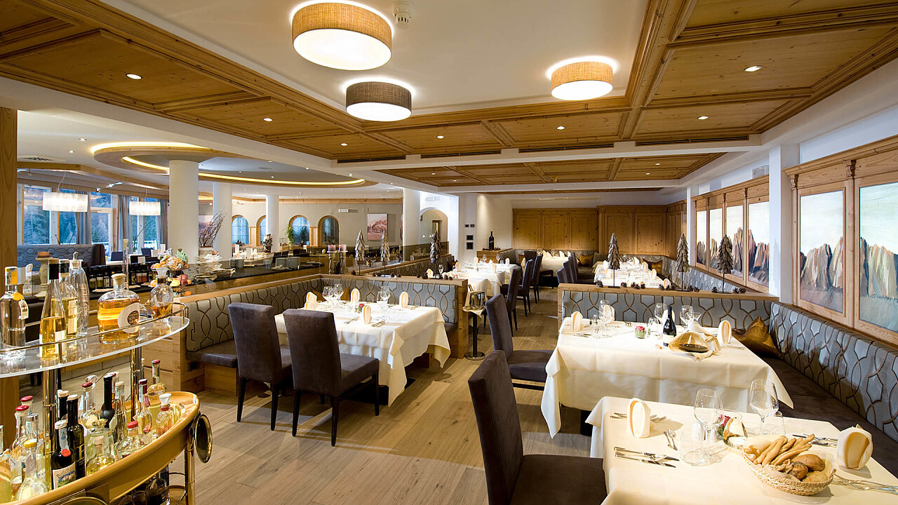Tavoli ristorante Hotel Sonnalp