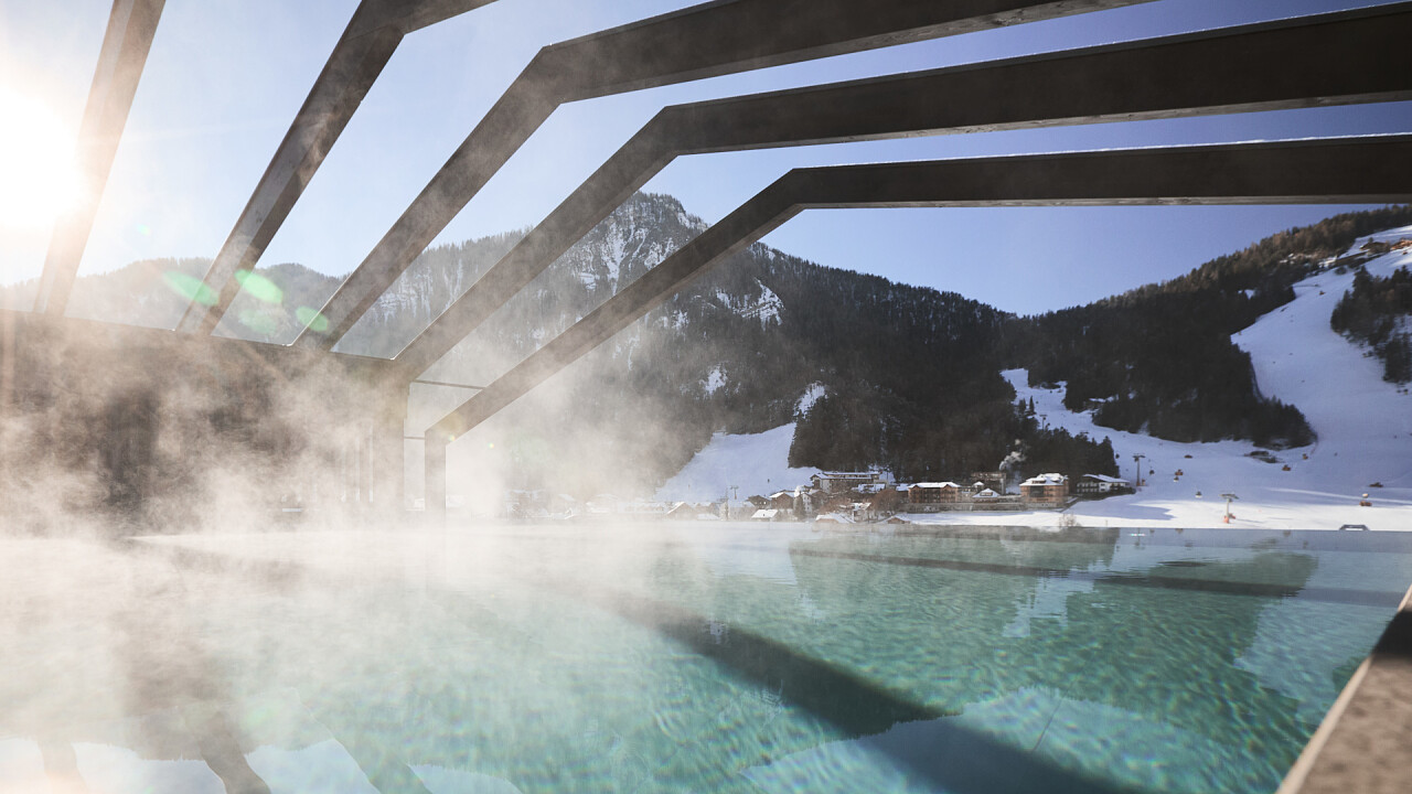 Piscina esterna neve AMA Stay