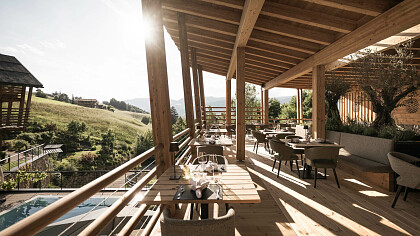 Struttura esterna inverno - Presulis Hideaway Apartments & Restaurant