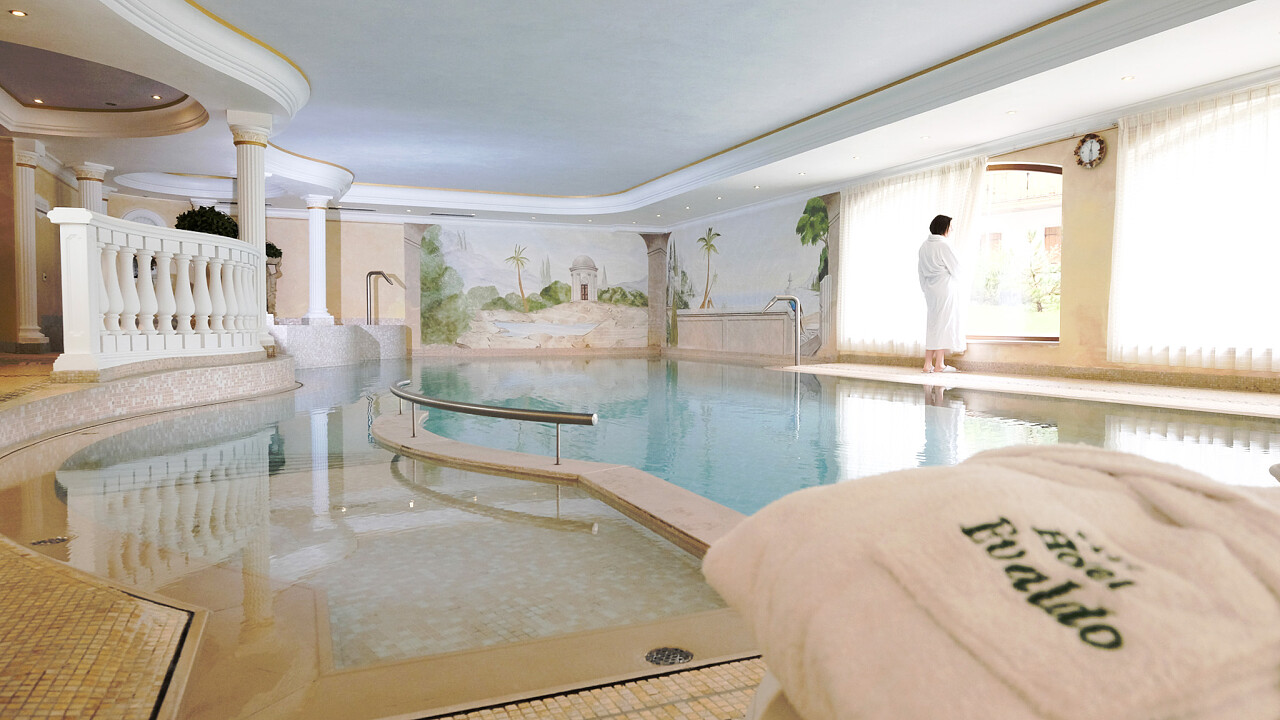Piscina interna - Hotel Evaldo