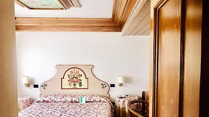 Struttura esterna sera inverno - Hotel Alla Posta