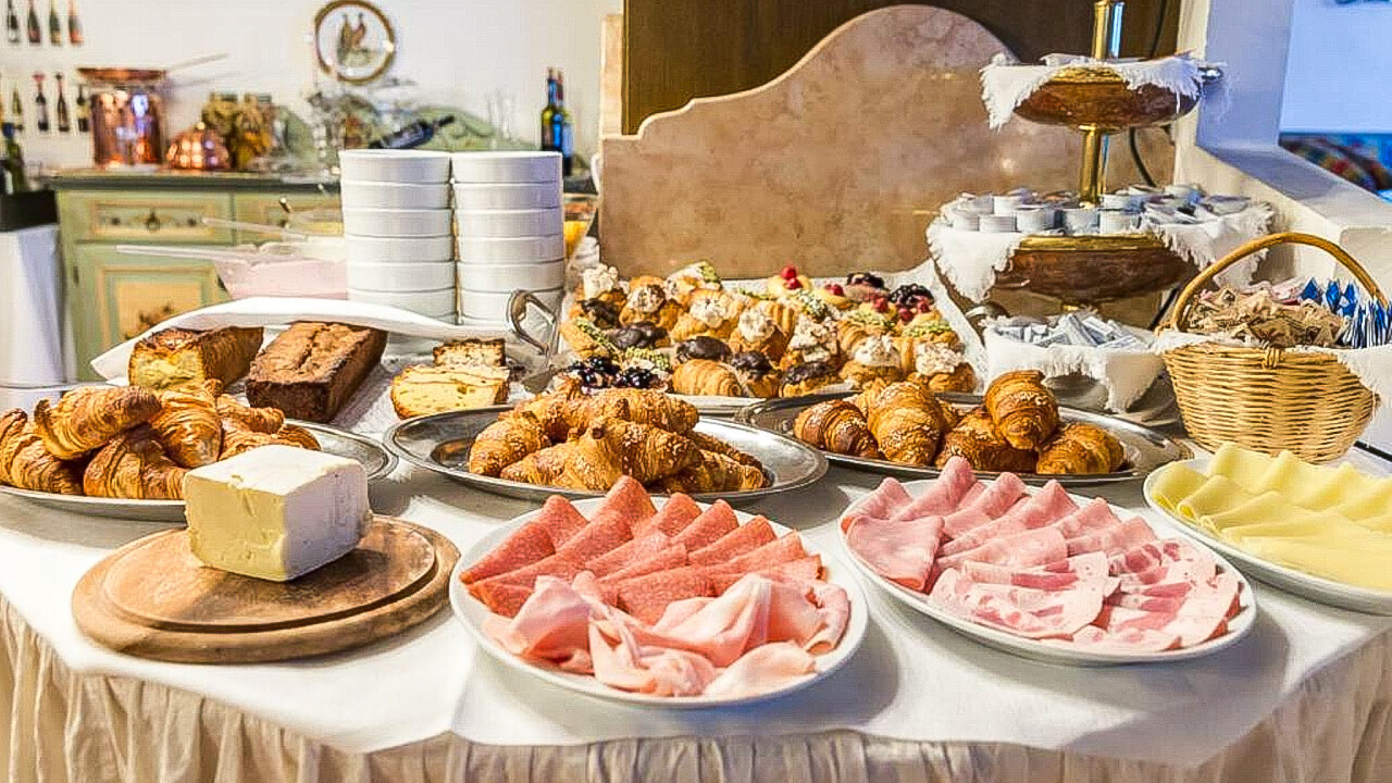 Süßes und herzhaftes Buffet - Hotel Alla Posta
