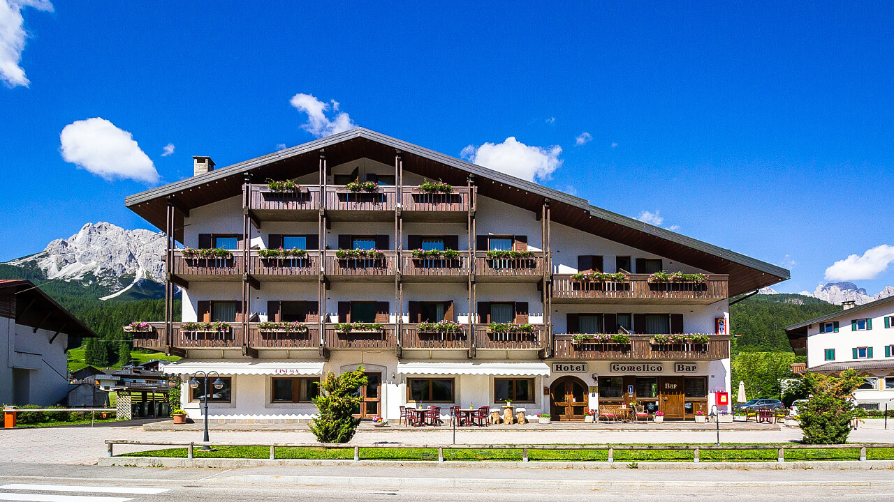 Struttura esterna estate - Hotel Comelico