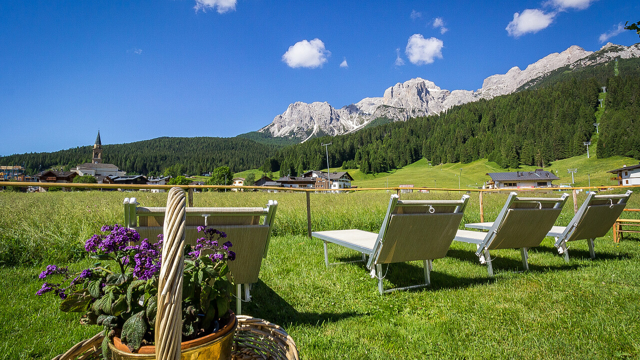 Sdrai giardino estate - Hotel Comelico