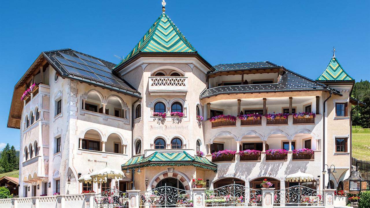 Struttura esterna estate - Hotel Ansitz Jakoberhof