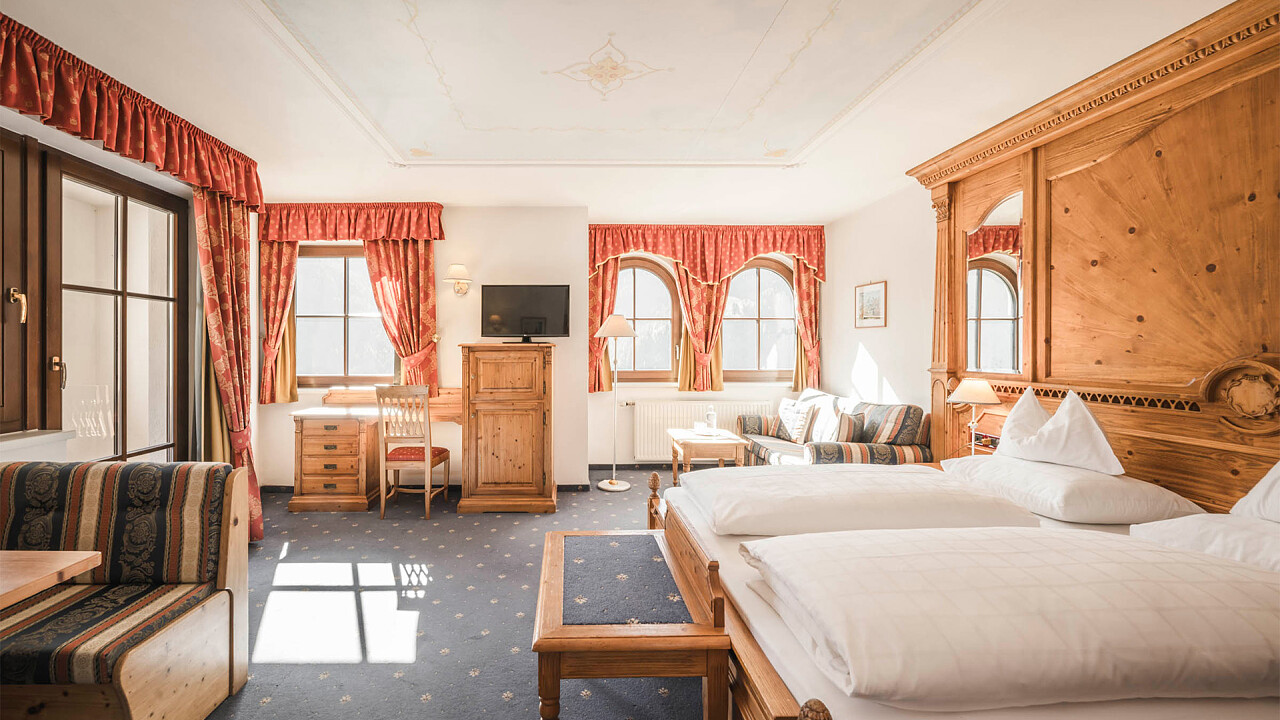 Camera da letto - Camera matrimoniale superior con balcone - Hotel Ansitz Jakoberhof