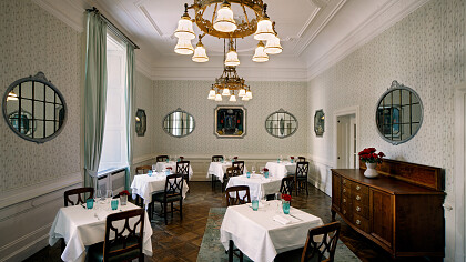 Struttura esterna sera - Parkhotel Laurin
