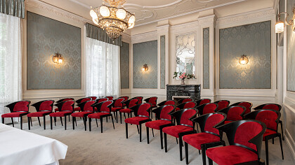 Struttura esterna sera - Parkhotel Laurin