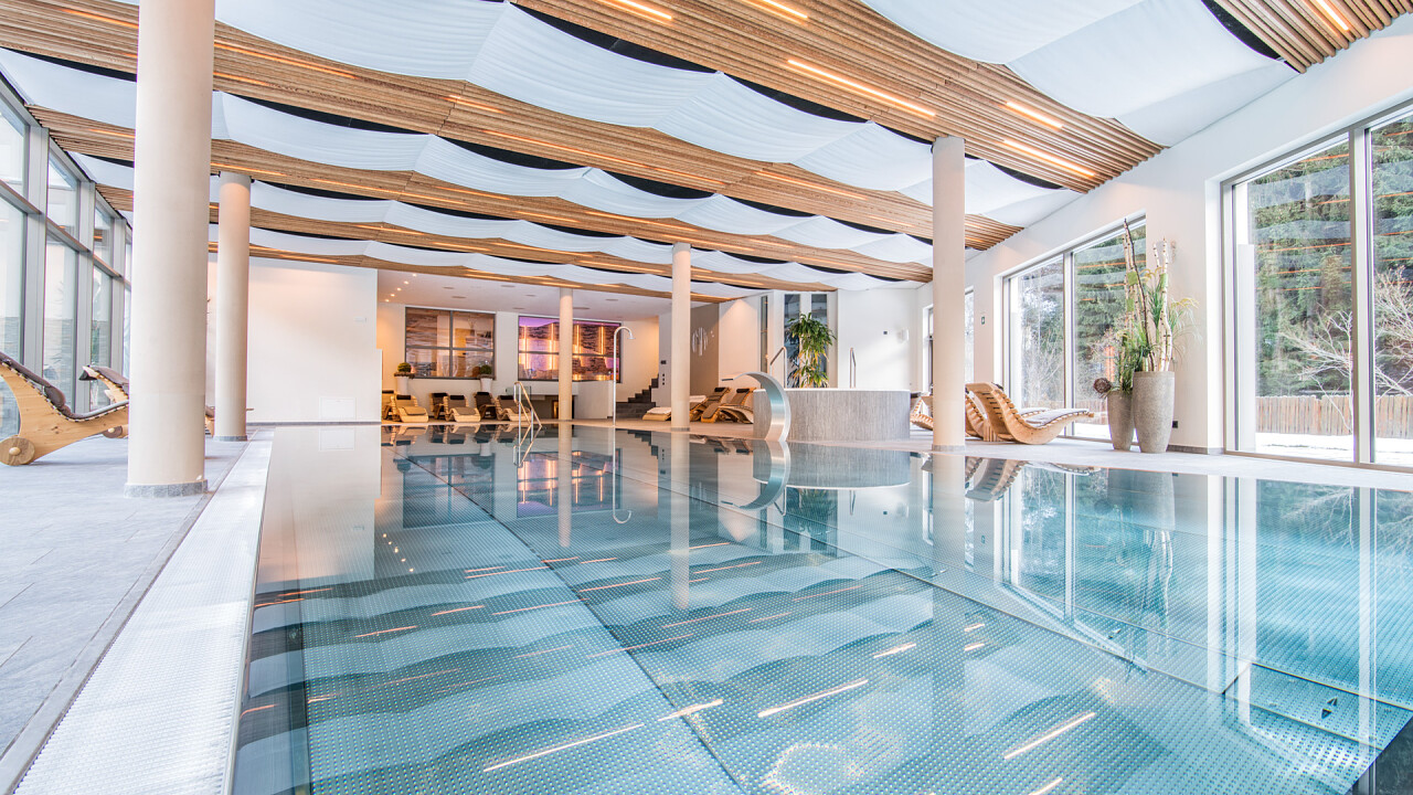 Indoor pool - Sporthotel Zoll