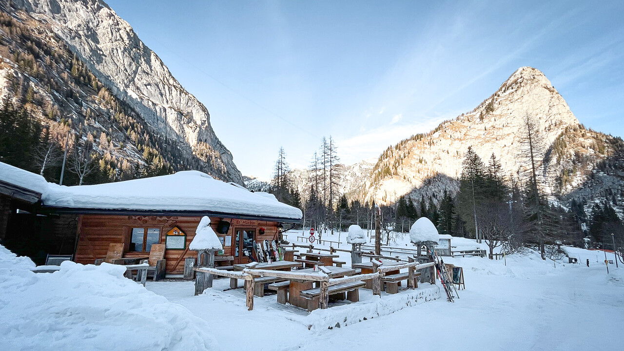 Winter Outdoor Structure - Camping Marmolada