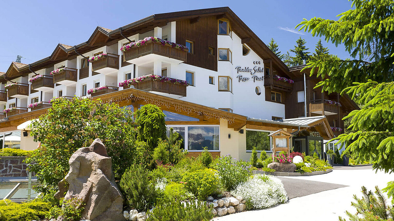 Struttura esterna estate - Hotel Pinei Nature & Spirit
