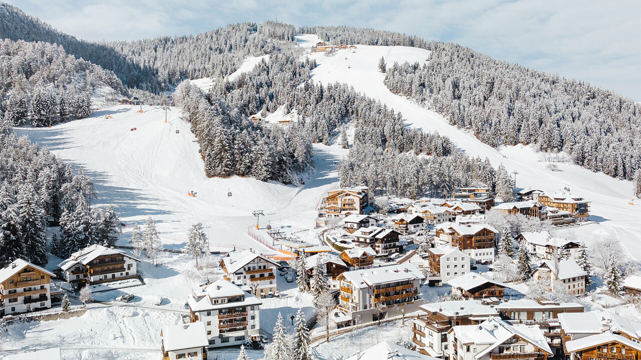 Struttura esterna inverno vista dall'alto - Piccolo Hotel Claudia