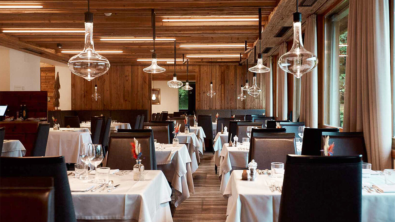 Tische im Restaurant - Hotel Col Alto