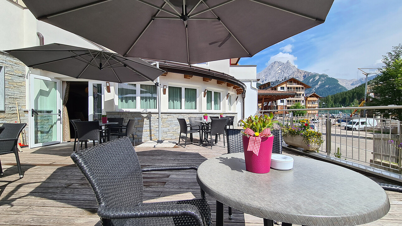 Terrazza tavoli Hotel Astoria Canazei