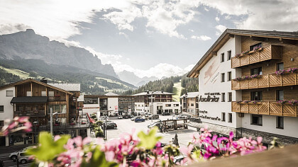 Esterno inverno Hotel Ladinia