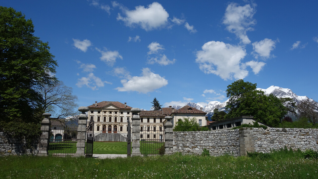 Cancello di Villa di Modolo