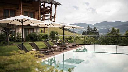 esterno estivo terrazza Presulis Lodge