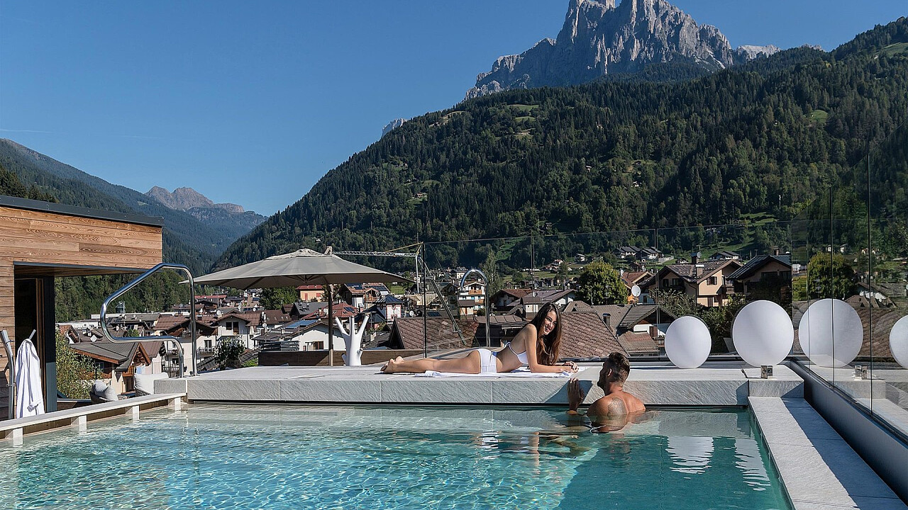 hotel a fiera di primiero con piscina