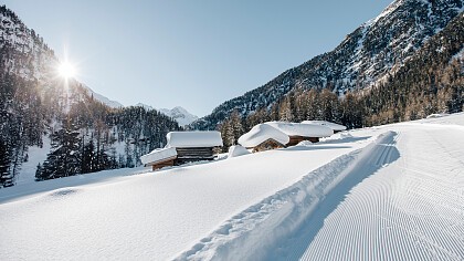Ragazza a bordo piscina - Hotel & Benessere Windschar