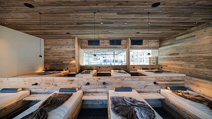 Esterno estivo con piscina Alpine Nature Hotel Stoll