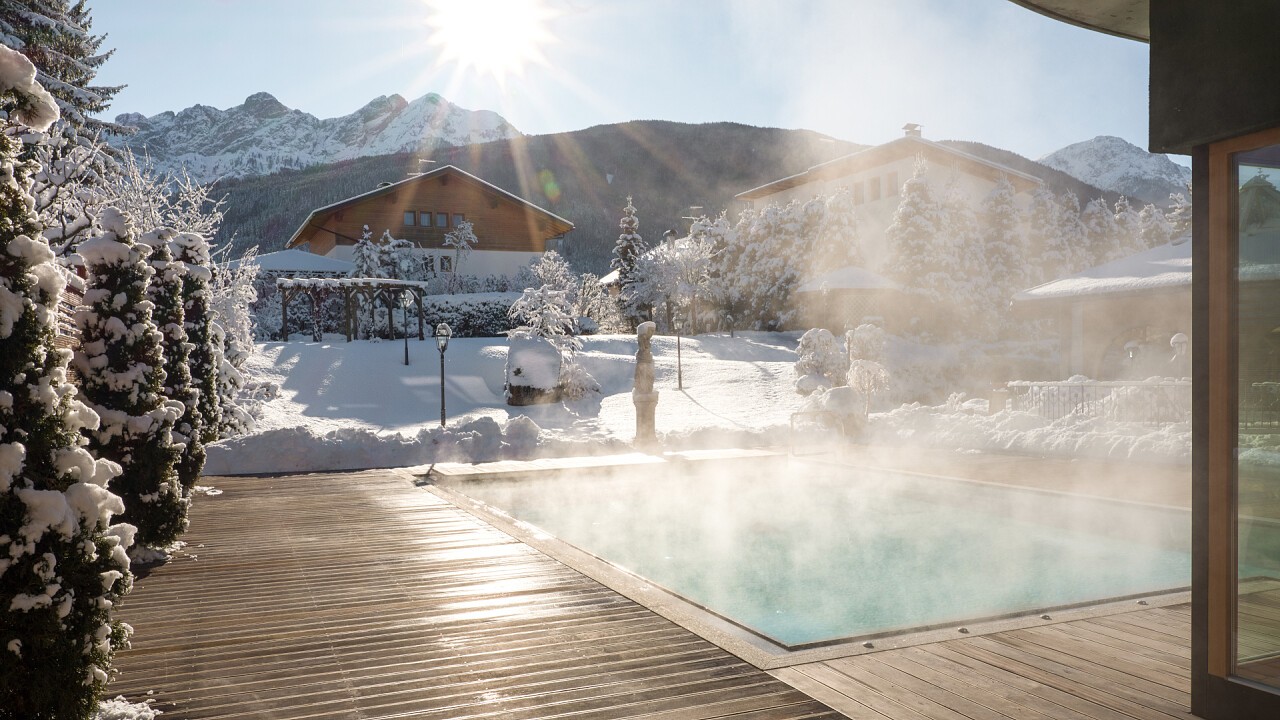 piscina esterna inverno - Mirabell Dolomites Hotel Valdaora