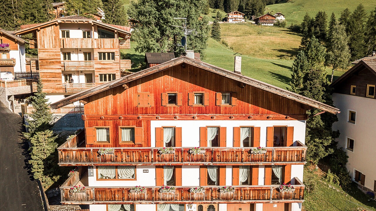 Struttura esterna estate - Hotel Dolomiti