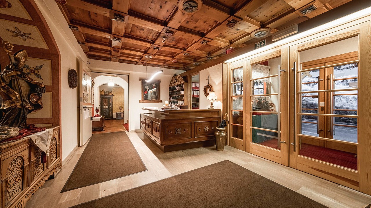 Reception - Hotel Dolomiti