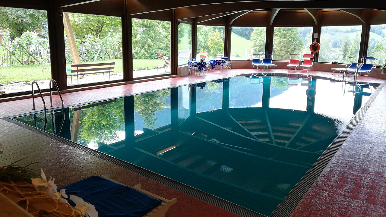 piscina_interna_hotel_rodes_hotel_ortisei