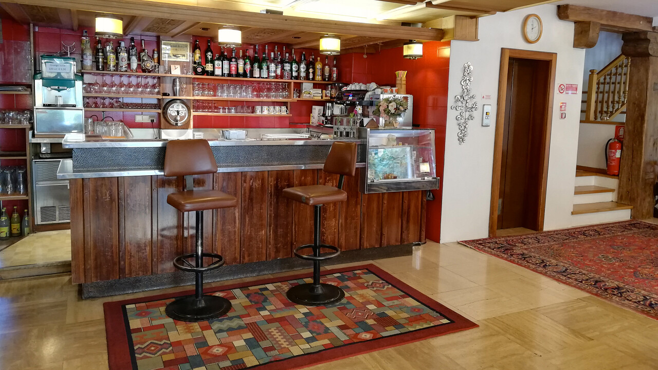 bar_rodes_hotel_ortisei
