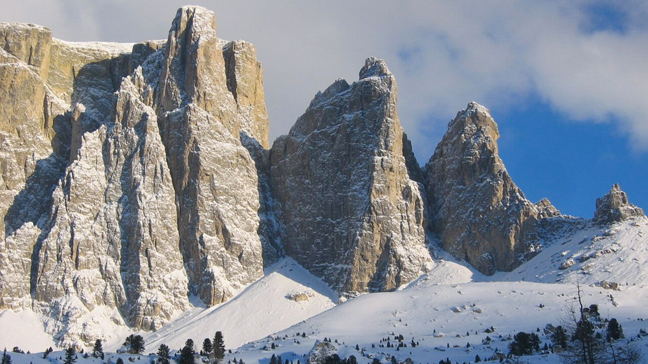 dintorni_e_veduta_invernale_rodes_hotel_ortisei