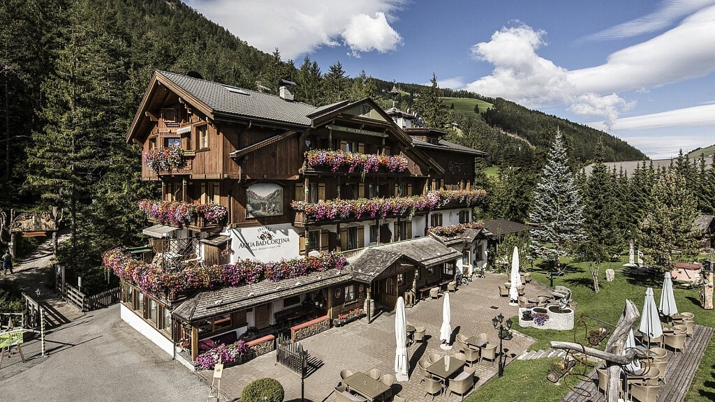 BIOhotel Aqua Bad Cortina & thermal baths