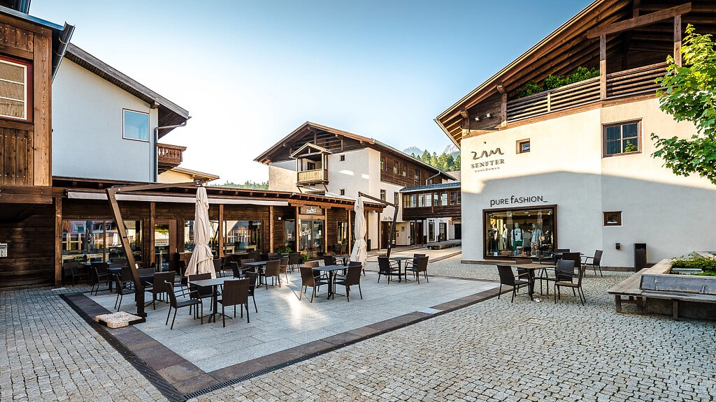 Zin Senfter Residence