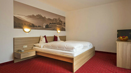 hotel-laurin-dobbiaco-camera-doppia-alpina-gy-01-wisthaler