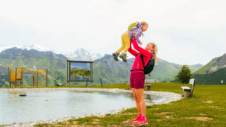 mamma e figlia al rifugio