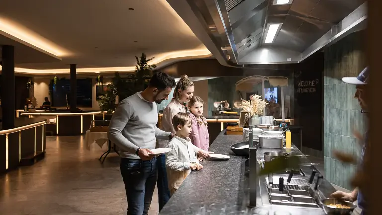 buffet delle colazioni - DAS GERSTL Family Retreat
