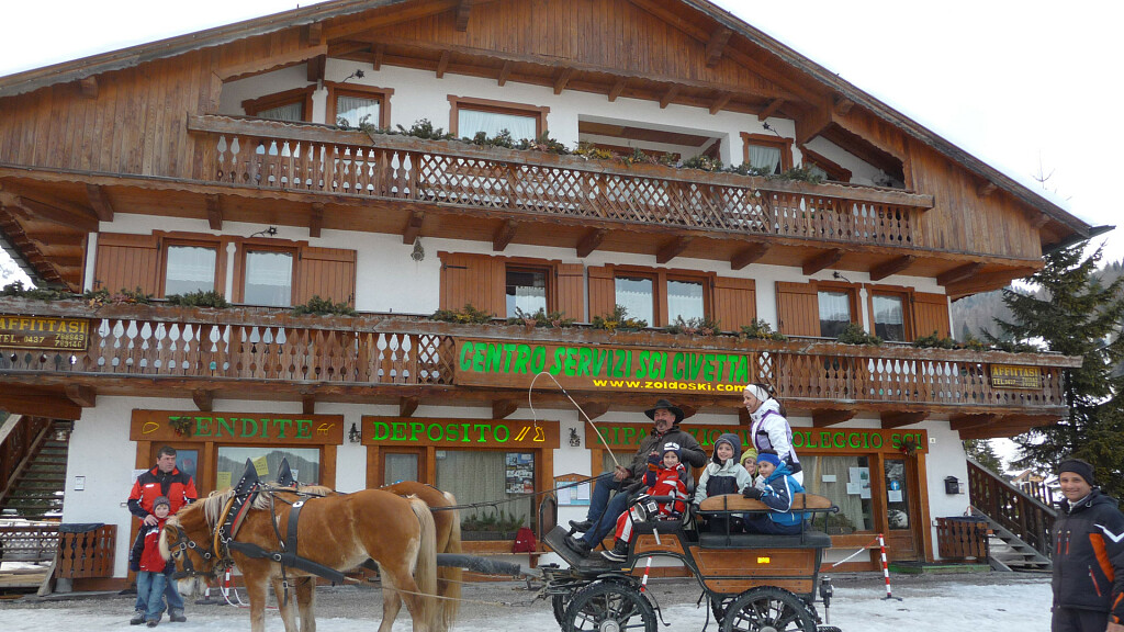 Noleggio Sci Centro Servizi Sci Civetta