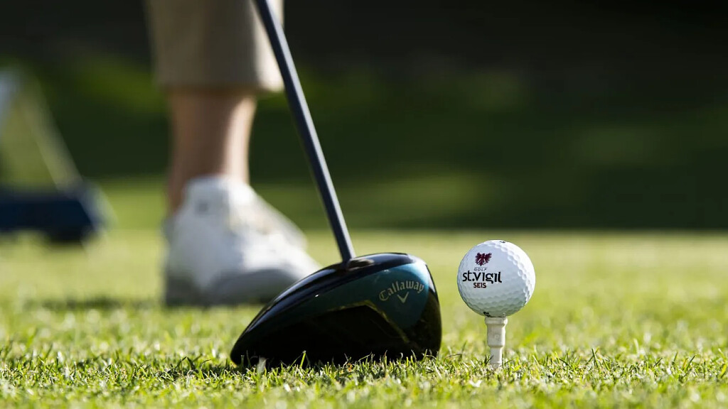 Golf.Berg.Wald.
