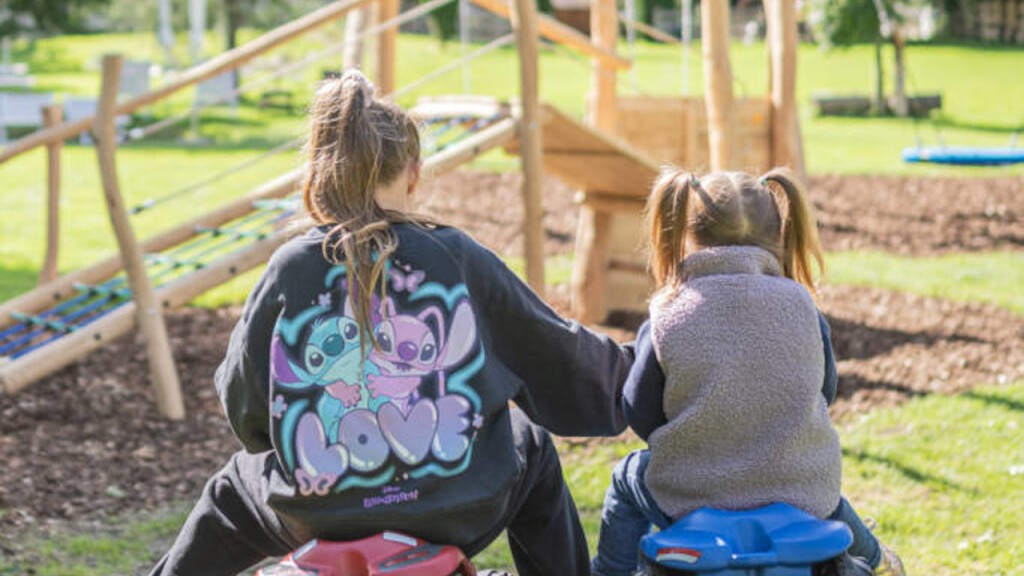 First Hot Days – Family Special