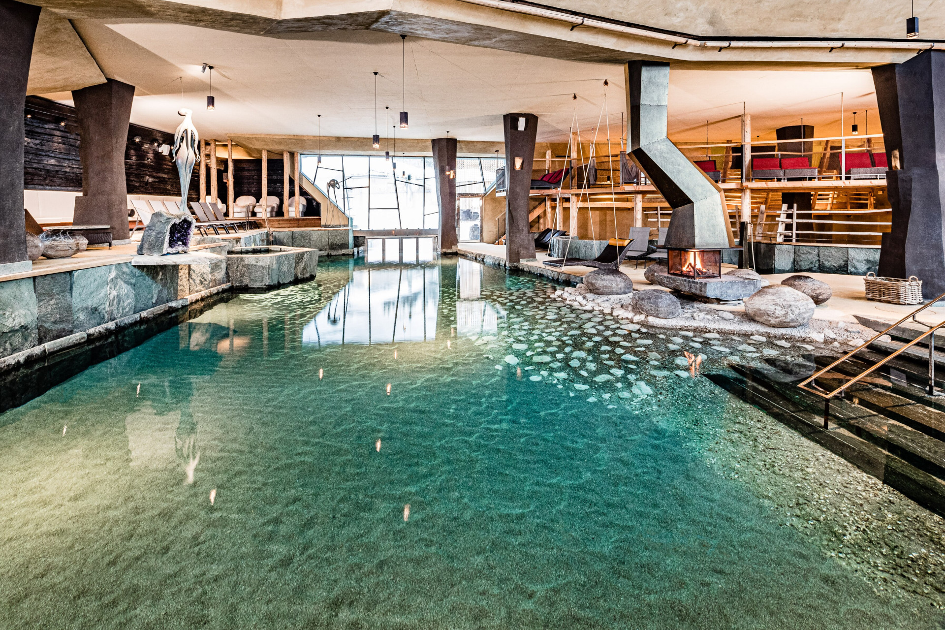 Pool offer "short stay"