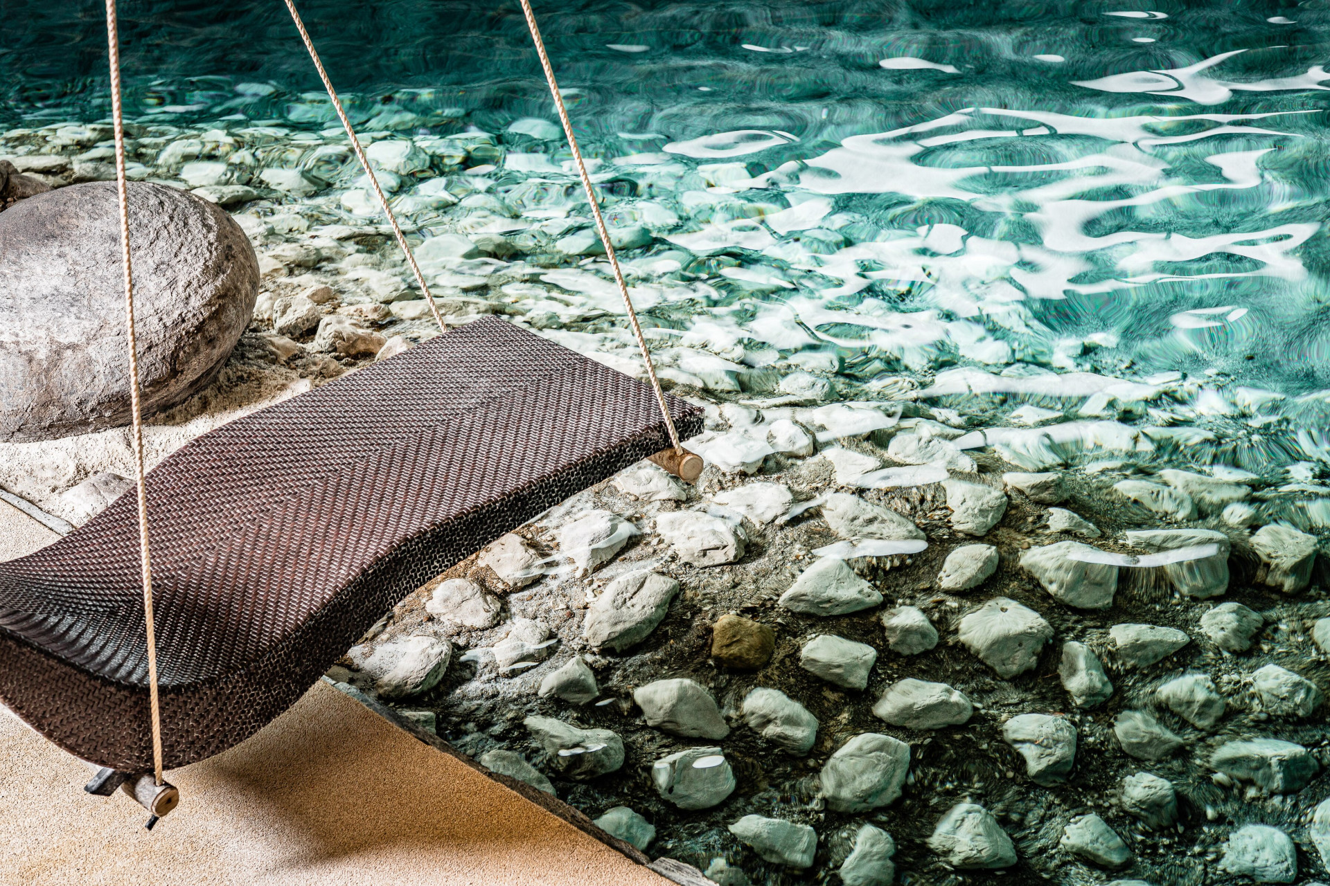 Pool offer "long stay"